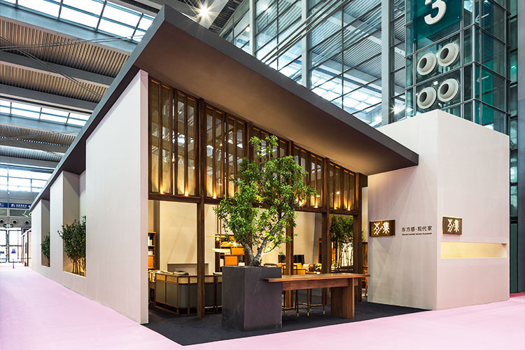 上海展会展台搭建:小展位怎样设计才能大气?