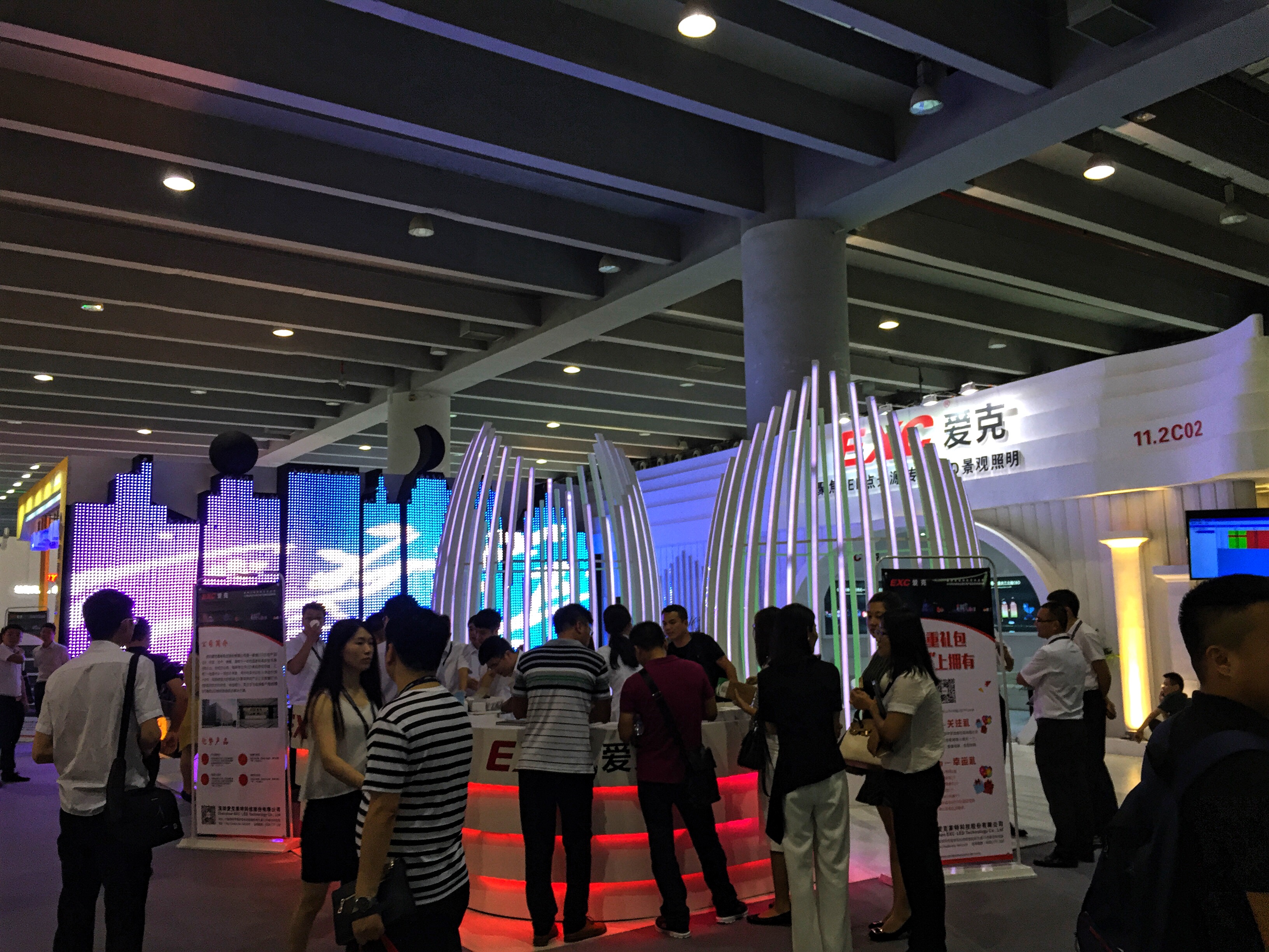 广州照明展搭建.jpg 广州照明展搭建.jpg