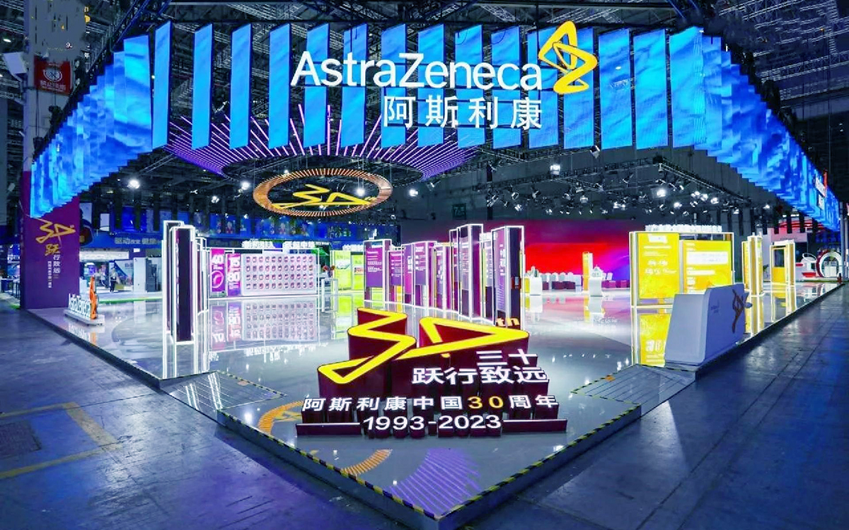 在广州展位装修中，通过灯光来营造舒适氛围